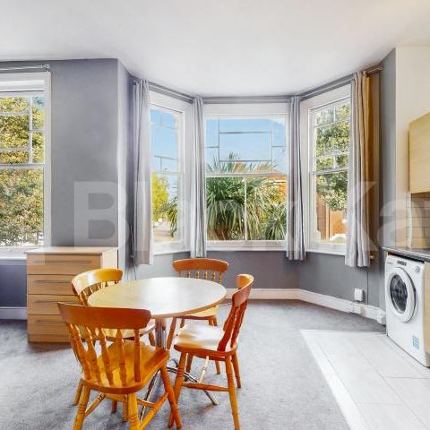 Harvist Road, London, NW6 - Photo 1