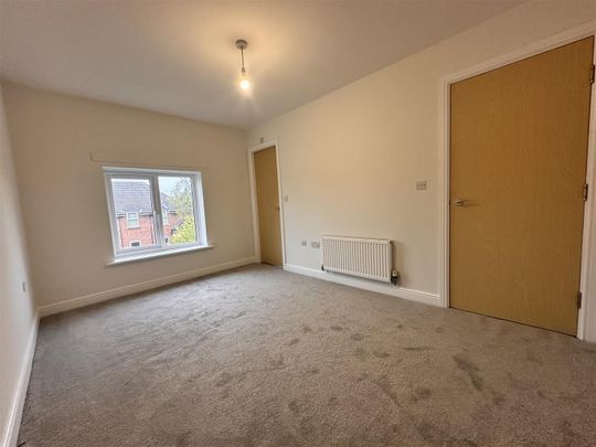 The Ridings, Prenton - Photo 1