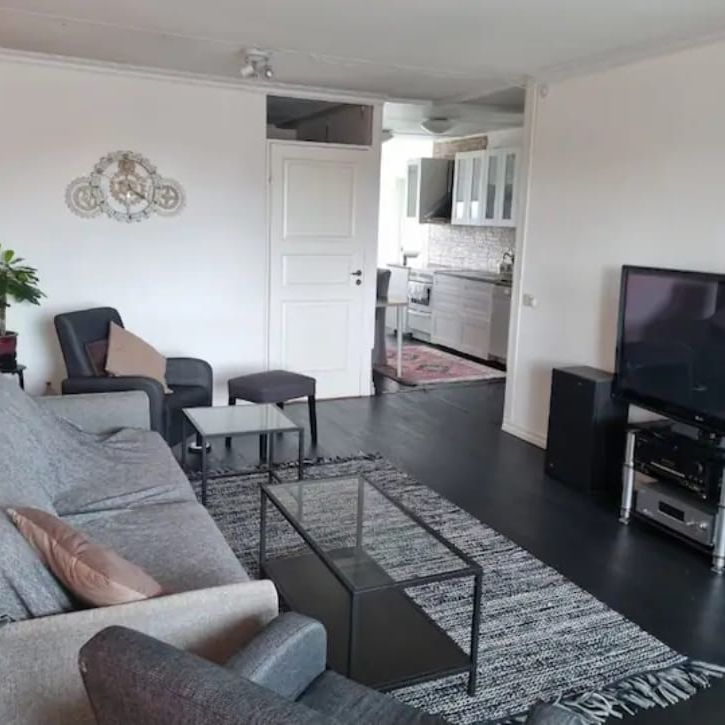 Stavangergatan, Kista - Photo 1