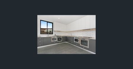 Single room in friendly Share house from $320 per week - Photo 5