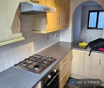 4 bedroom terraced house to rent - Photo 3