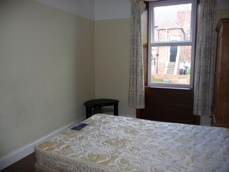 4 bedroom terraced house to rent - Photo 5