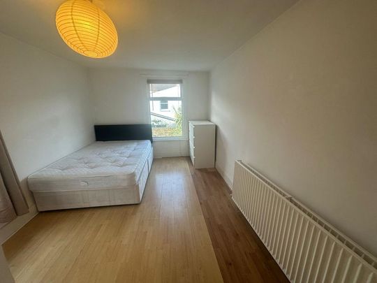 4 bedroom terraced house to rent - Photo 1