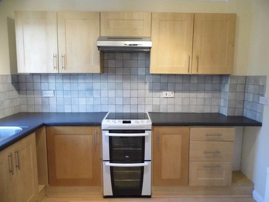 3 bedroom terraced house to rent - Photo 1