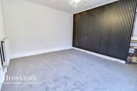 3 bedroom terraced house to rent - Photo 5