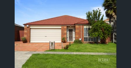 Expansive Family Living in a Prime Location - Photo 4