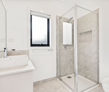 Spacious 4-Bedroom Home with Modern Features in Wollert - Photo 5