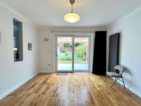 4 bedroom house to rent - Photo 2