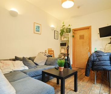 6 Bedroom Home – Student Let - Photo 2