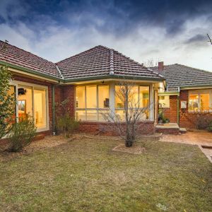Renovated 1950's Red-Brick Family Home - Photo 3
