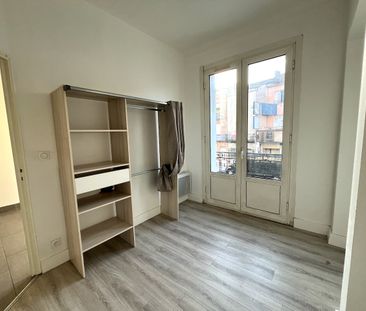 Location Appartement 2 pièces 31m² - Photo 2