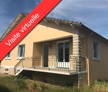 Location maison 4 pièces - 83m² à Lussac les chateaux (86320) - Photo 1