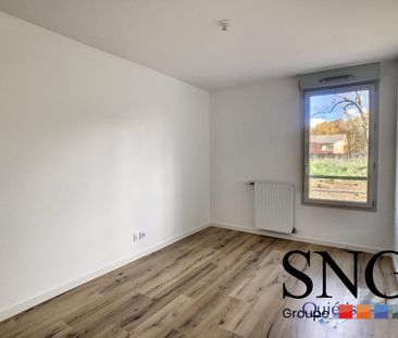 T3 AVEC JARDIN, TERRASSE ET 2 PARKINGS - Photo 5