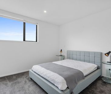 Furnished 2 bed apartment Richmond with car park - Photo 4