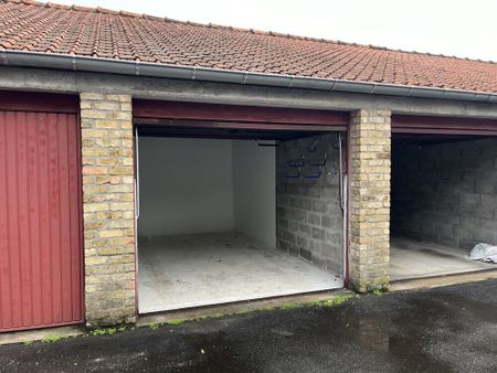 Instapklare stadswoning met garagebox op rustige locatie te centrum Brugge - Photo 2