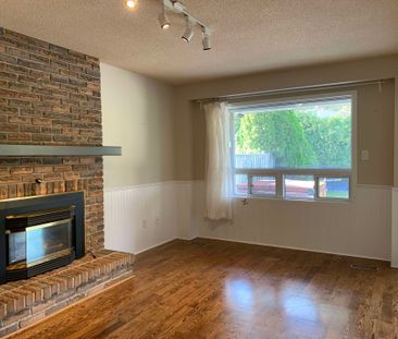 For Lease - 112 Krieghoff Avenue, Markham, Ontario - Photo 4