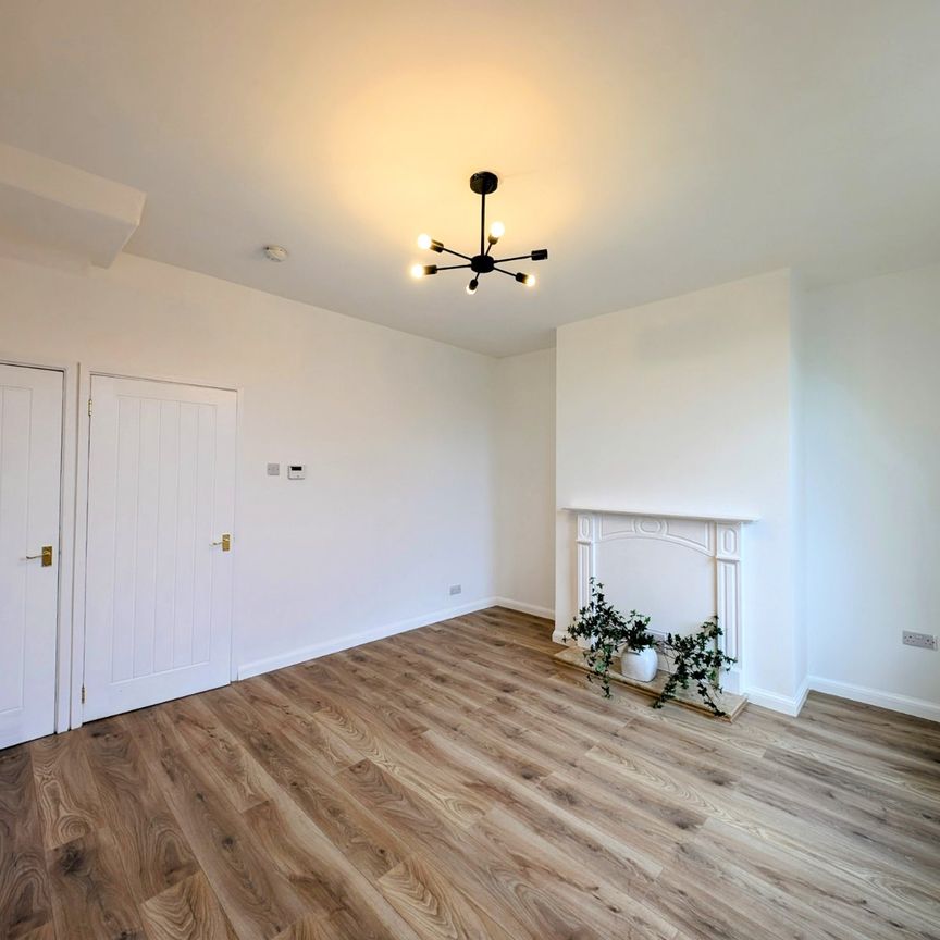 2 bedroom terraced house to rent - Photo 1