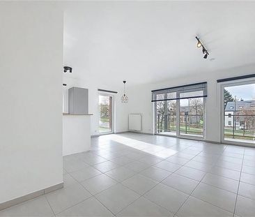 Appartement te huur - Photo 1