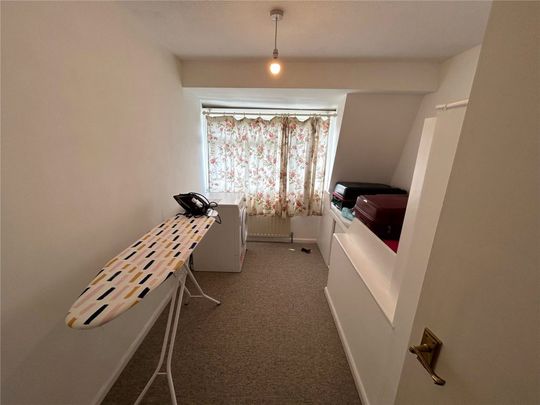 3 Bedroom House - Moat Drive, Gosport - Photo 1