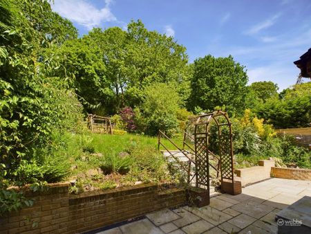 3 bedroom semi-detached house to rent - Photo 2