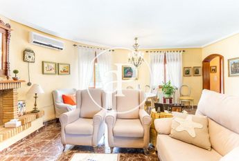 Luxury Villa for rent in Turís, Valencia