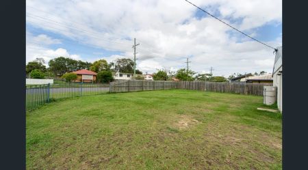 “Fantastic Opportunity – Solid 3-Bedroom Home on Large 809sqm Block!” - Photo 4