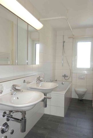 4.5 Zimmer, 82 m², 7. Stock - Photo 3