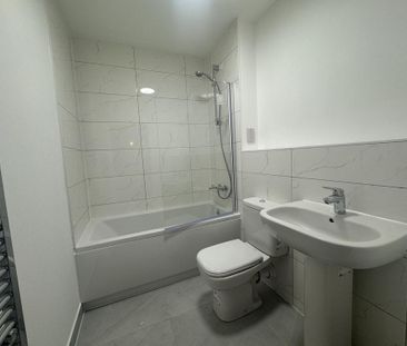 2 bedroom flat to rent - Photo 6
