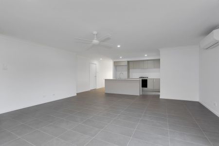 Stylish Family Living at Its Finest - Photo 3