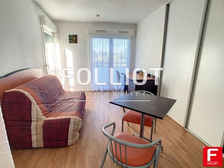 A LOUER - BEAU T2 AVEC BALCON DANS RÉSIDENCE SÉCURISÉE AVEC ASCENSEUR + DIGICODE + PARKING - Photo 3