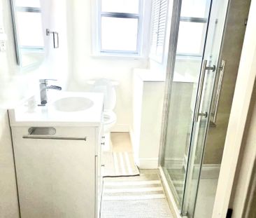 For Lease - 2 Coolhurst Drive, Toronto, Ontario - Photo 2