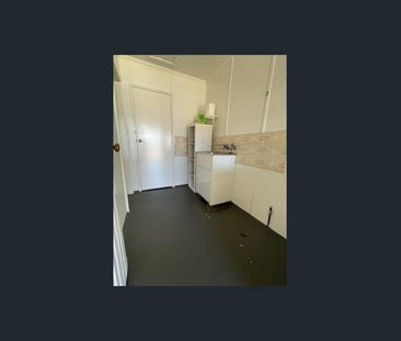 Cute, Charming property located in South Dubbo - Photo 6