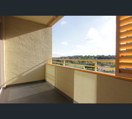 231/26 Baywater Drive, Wentworth Point, NSW 2127 - Photo 5