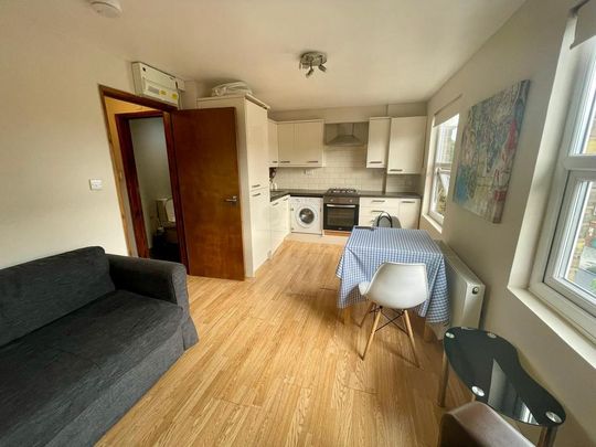 1 bedroom flat to rent - Photo 1