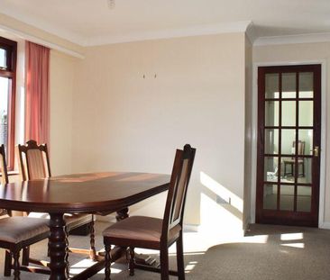 2 bedroom bungalow to rent - Photo 1