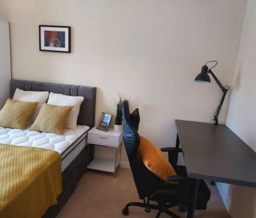 1 bedroom house of multiple occupation to rent - Photo 2