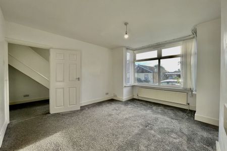 3 bed House Rosedale Road, Grays, RM17 - Photo 5