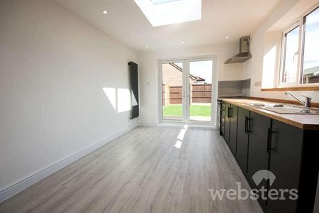 High House Avenue, Wymondham, NR18 - Photo 4