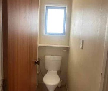 Tidy unit in Halswell - Photo 1