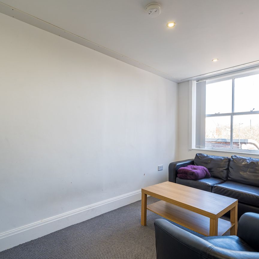 Flat 2, 2 Blenheim Terrace, LS2 9JG, Leeds - Photo 1