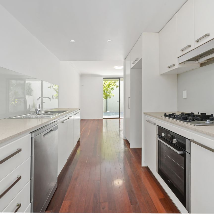 39 Ivy Street, Botany NSW 2019 - Townhouse For Rent | Domain - Photo 1