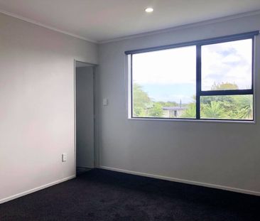 Generous Living on Gardenia - Photo 1