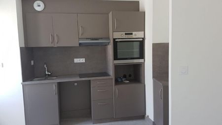 A LOUER ANGERS GARE - A LOUER DUPLEX situé 6 rue ... - Photo 2