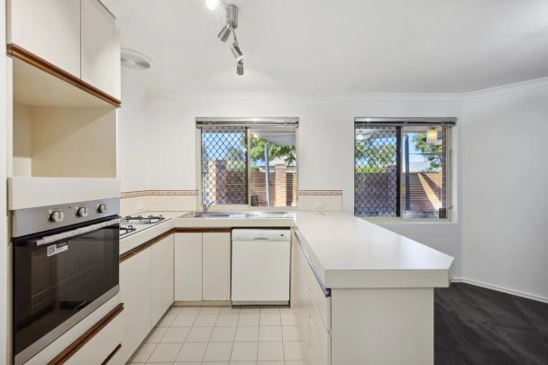 15A Gerard Street, - Photo 1