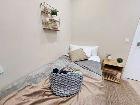 Calle Antonio Toledano, Madrid, Community of Madrid 28028 - Photo 1