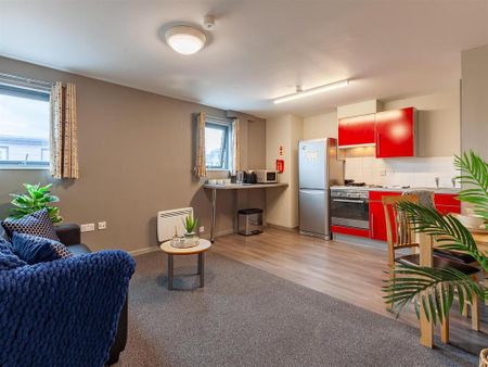 1 bedroom in a flat share to rent - Photo 4