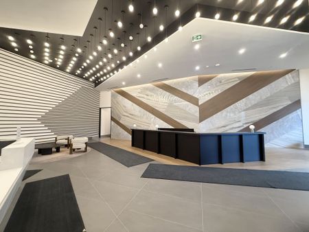 For Lease - 1037 The Queensway, Etobicoke Quay, Toronto, Ontario - Photo 3