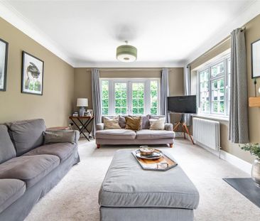 5 bedroom detached house to rent - Photo 2