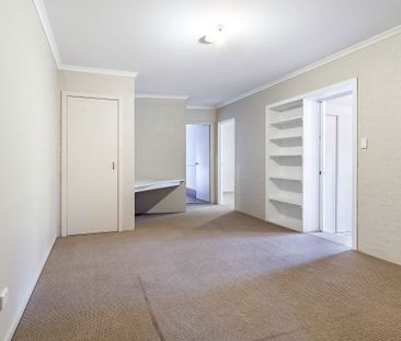 MULTI LEVEL FAMILY HOME - Photo 6