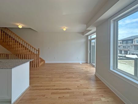 For Lease - 120 Tennant Circle, Vaughan, Ontario - Photo 3